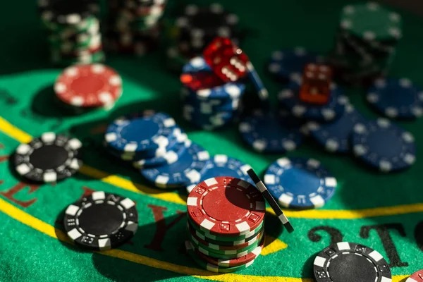 keretatoto mobile app interface showing sportsbook and live casino options
